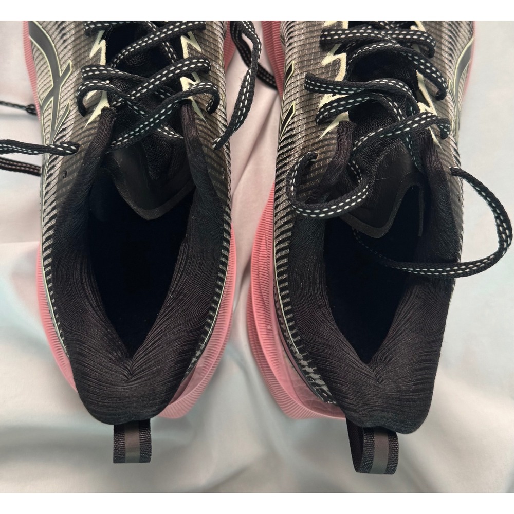 ASICS Novablast 3 Black Pink Glo Running Shoes Womens 9.5 1012B410 FF Blast+ - Picture 13 of 13